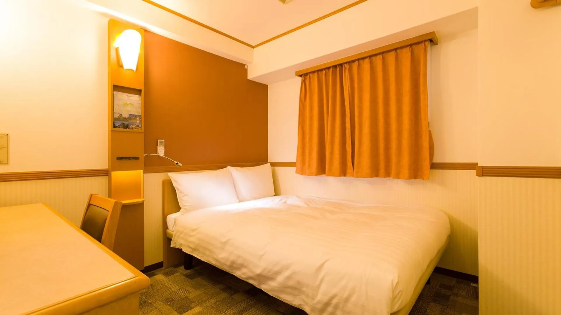 Toyoko Inn Tokyo Nihombashi Mitsukoshi Mae A4 Japán